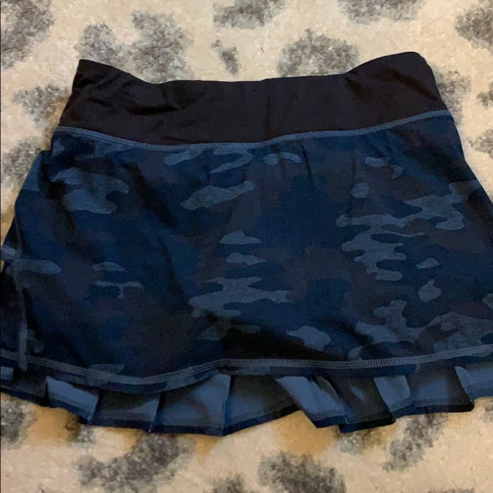 SOLD!!!! SUPER RARE Lululemon skirt 4